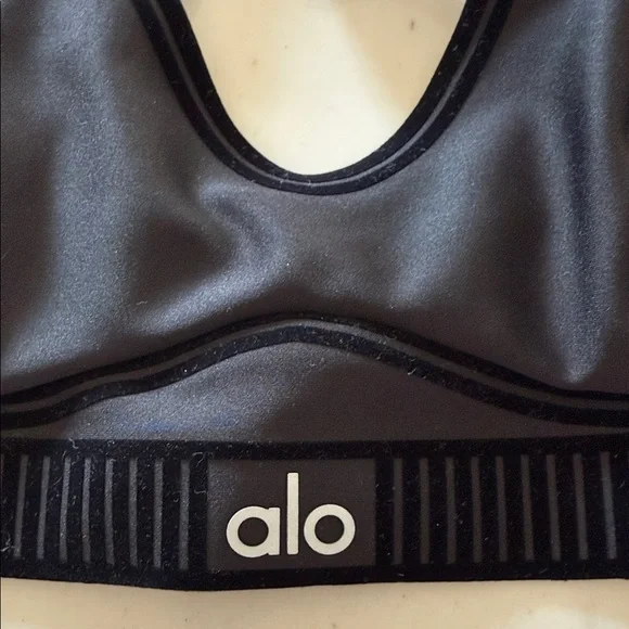 ALO Yoga Black Sports Bra with Velvet detail - Picture 2 of 3